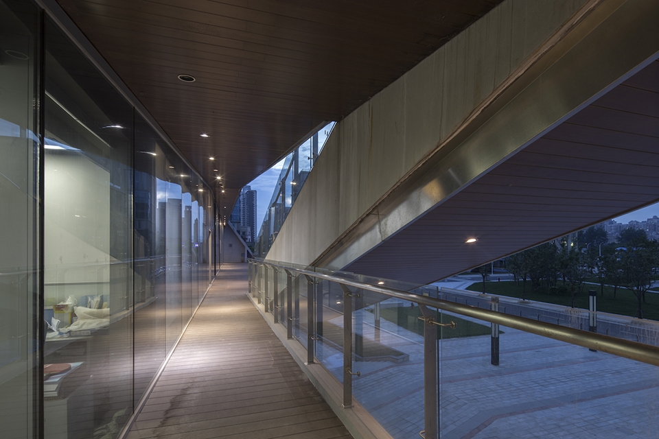 nanchang shimao water city cloud office center china by dplus studio