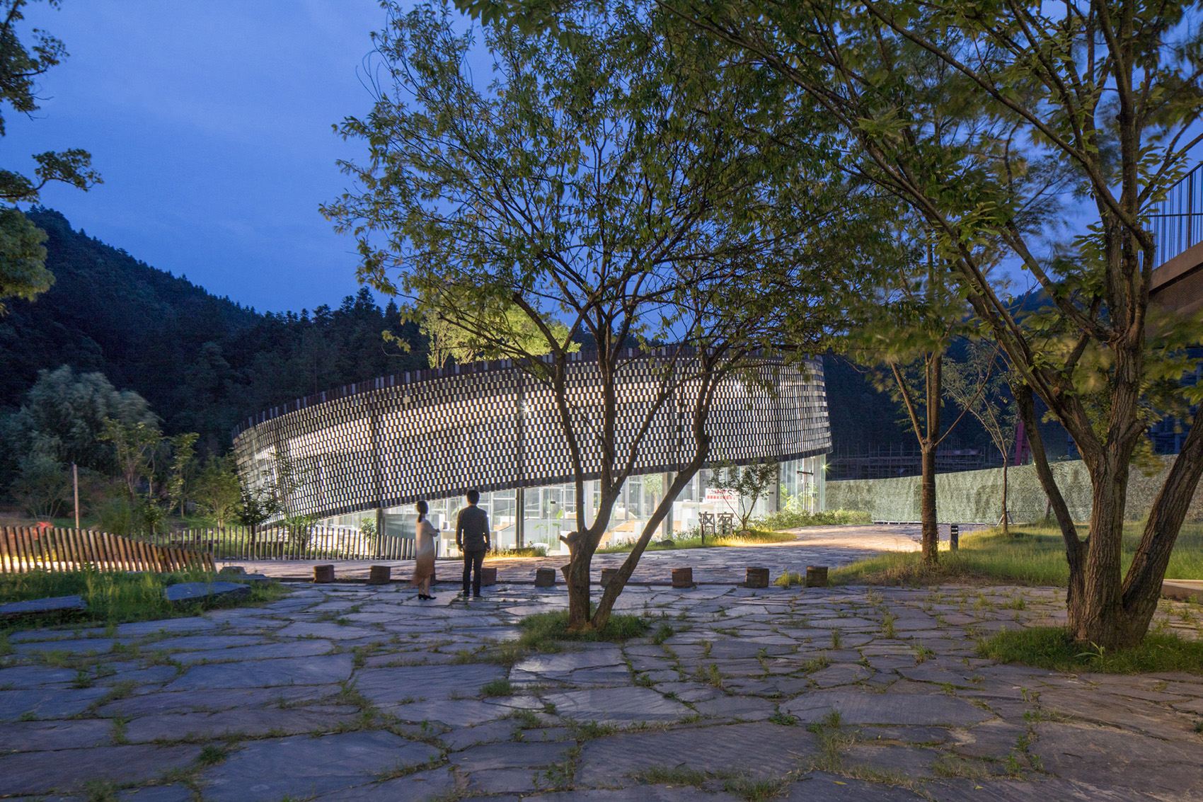 Jingdezhen·Sanbaopeng Ceramic Design Center, China by Office Mass 谷德设计网