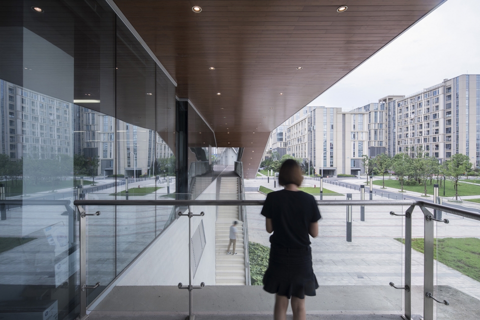 nanchang shimao water city cloud office center china by dplus studio