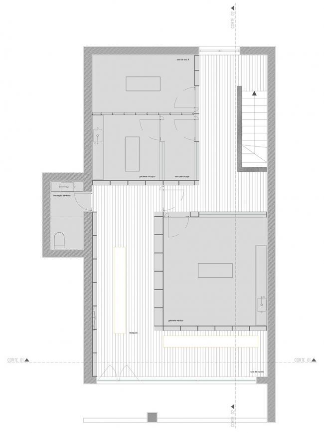 vets office by bruno dias arquitectura