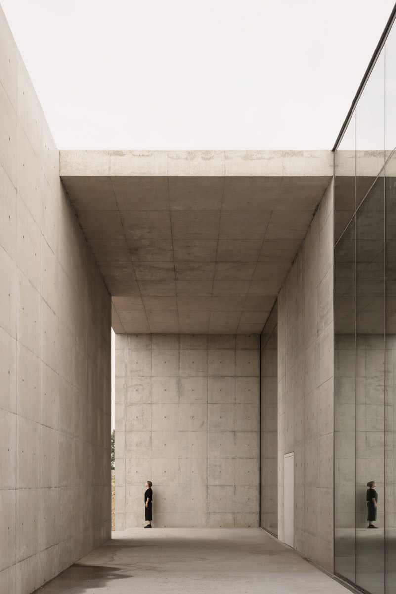 Crematorium Siesegem by KAAN Architecten