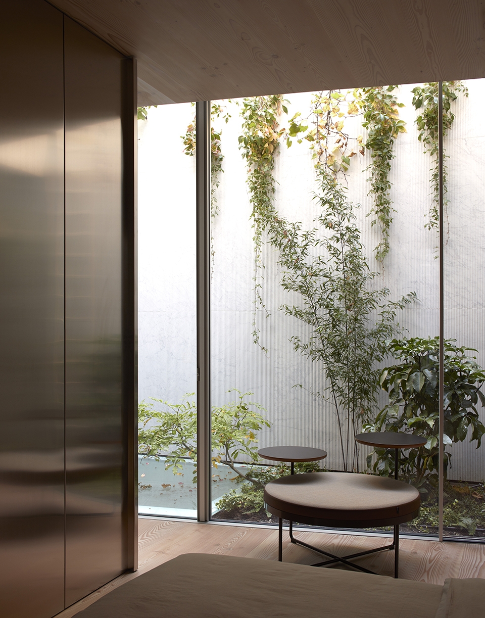 house in a garden by gianni botsford architects