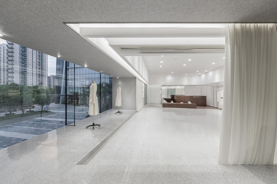 angle boutique china by various associates