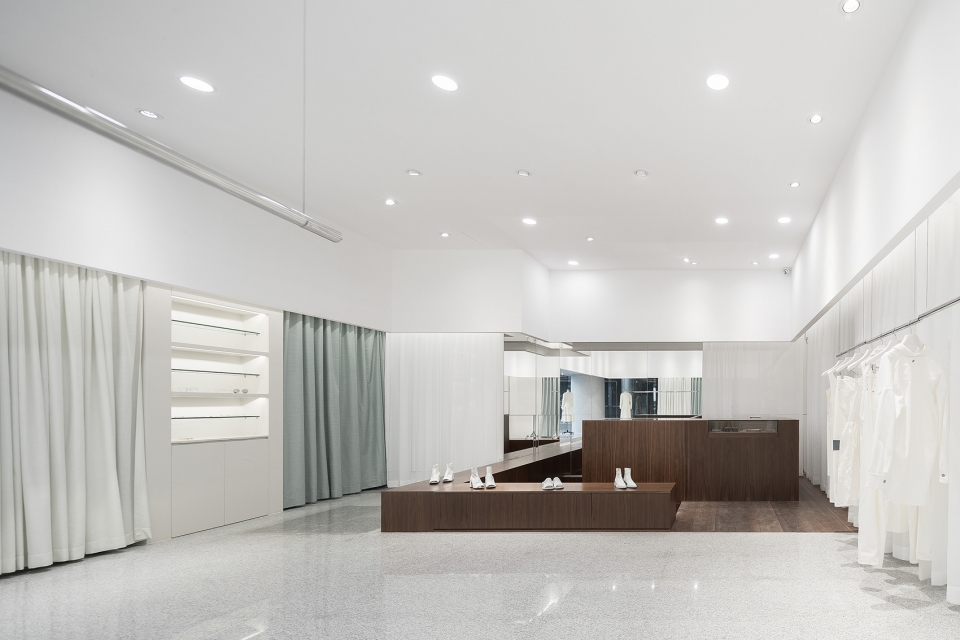 angle boutique china by various associates