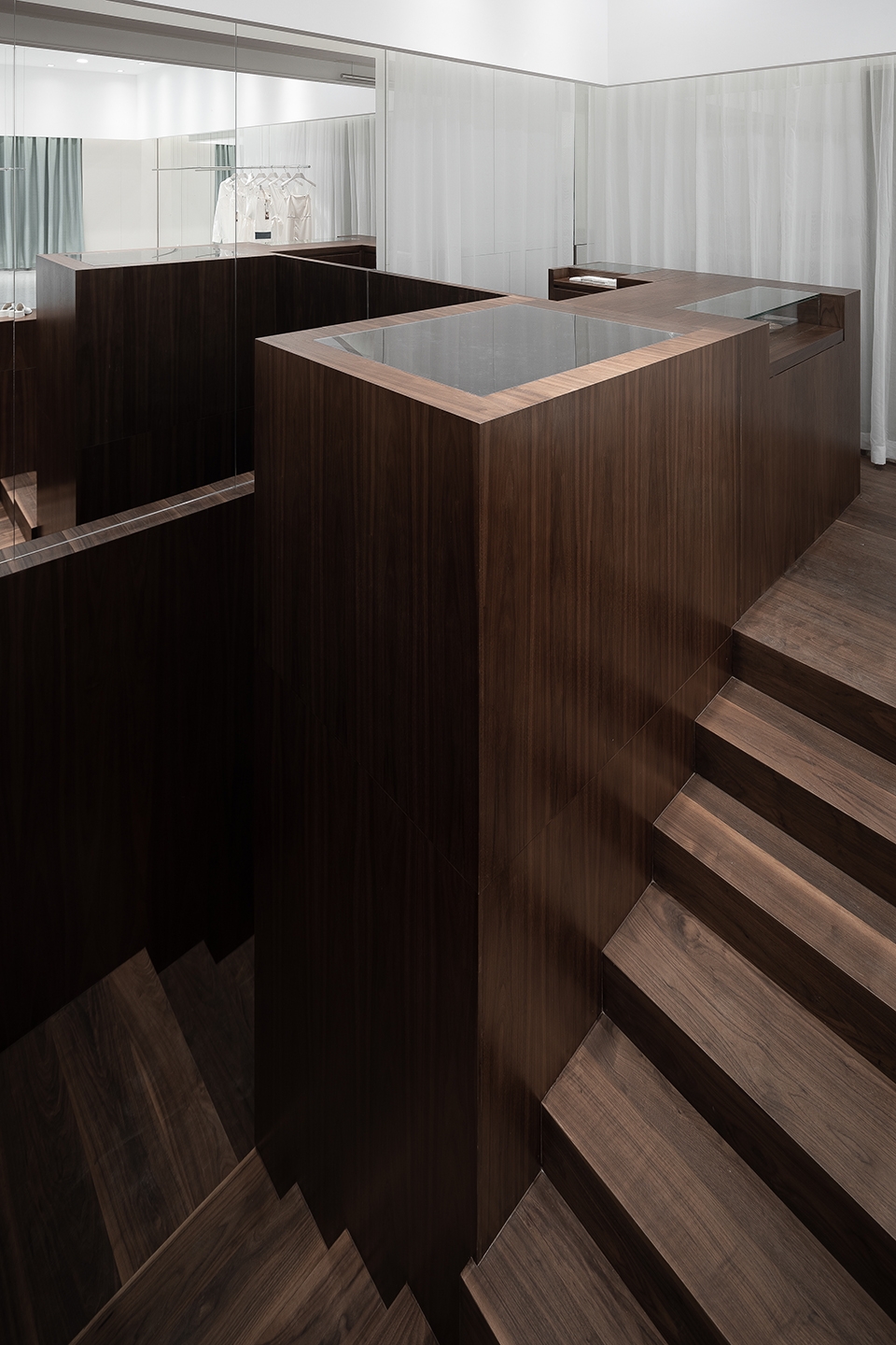 angle boutique china by various associates