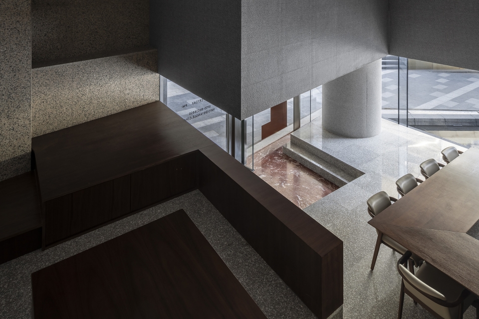 angle boutique china by various associates