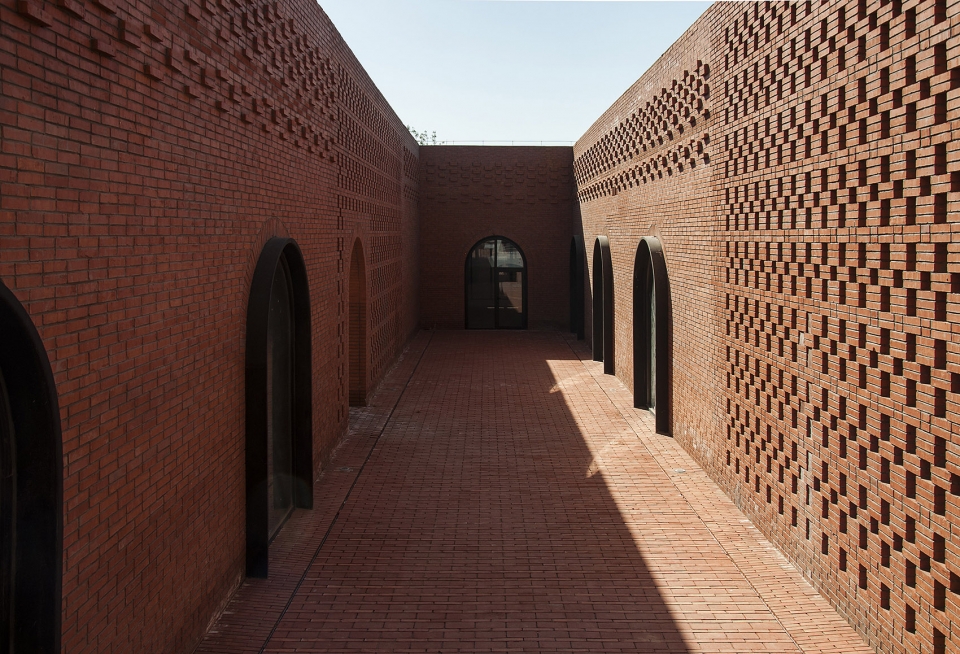 tower of bricks interval architects