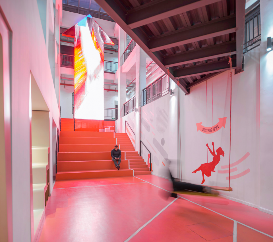 Red Arrow by 100architects 04