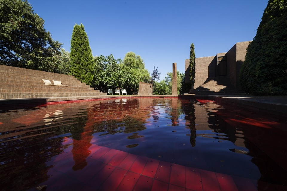 Family House by Ricardo Bofill Taller de Arquitecturaricardo bofill taller arquitectura montras house spain 04 960x640