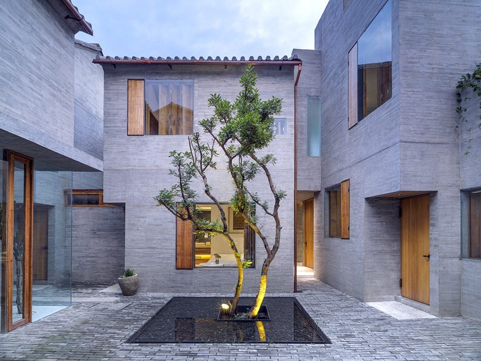 Sunyata Hotel in Dali Old Town China by Zhaoyang Architects 960x720