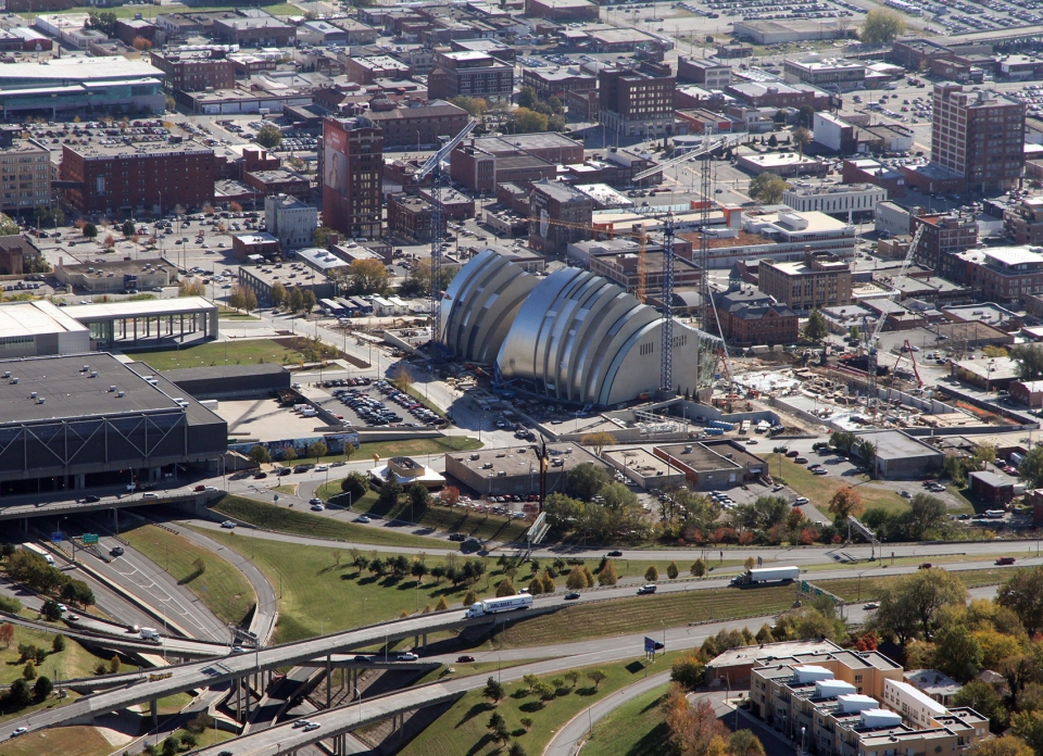 kauffman center for the performing arts by safdie architects