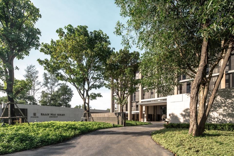landscape design of baan mai khao by shma
