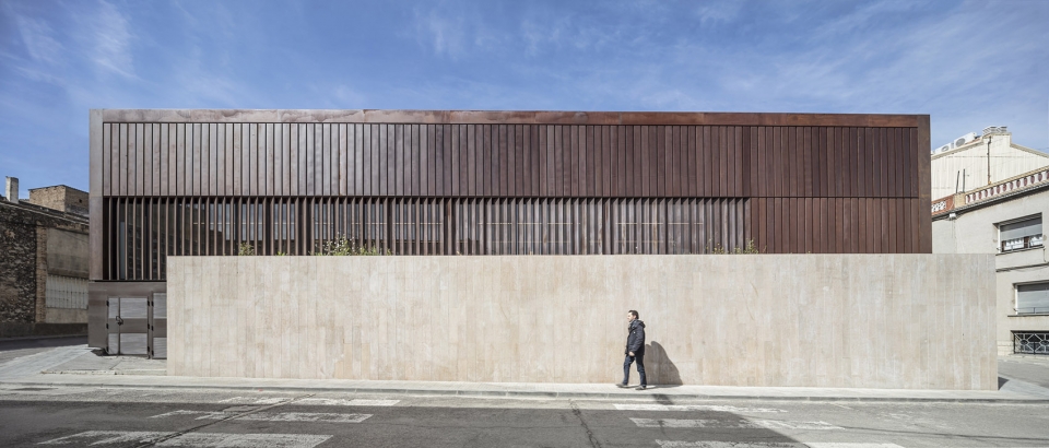 sant sadurni cultural center by taller 9s arquitectes
