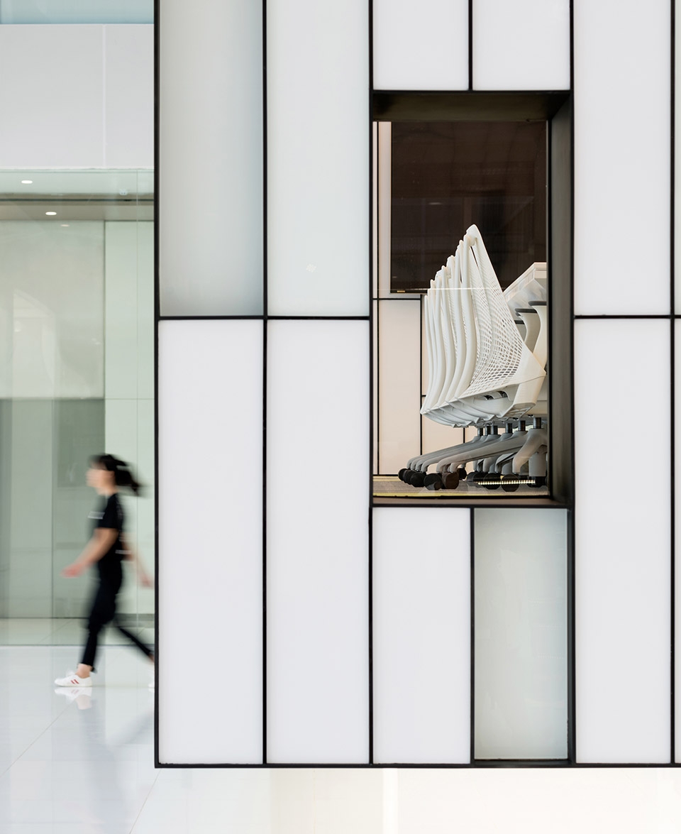 giant interactive group office china by bnjn