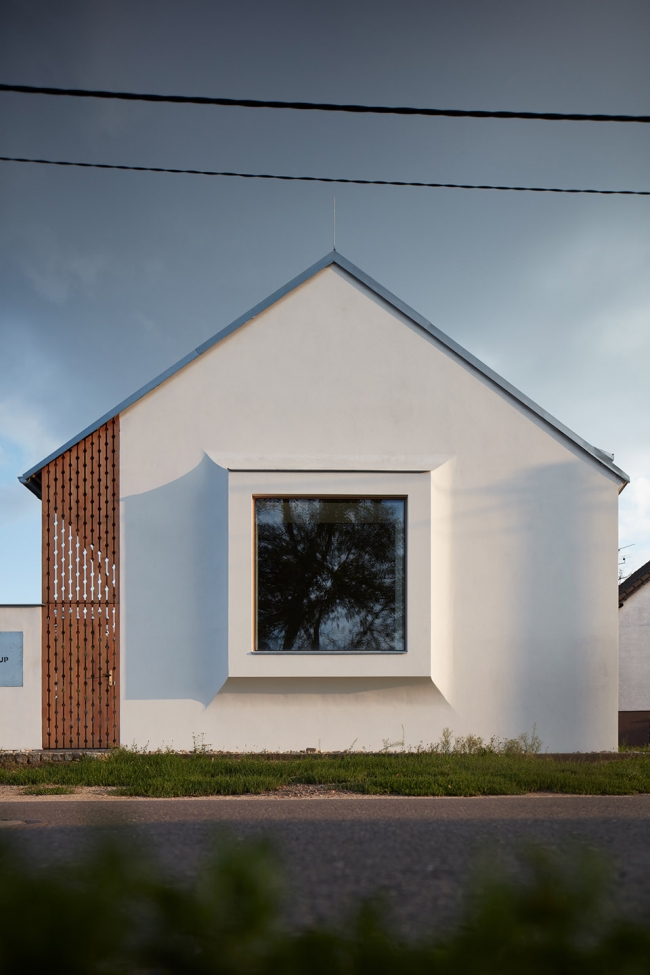 south moravian village house by ora