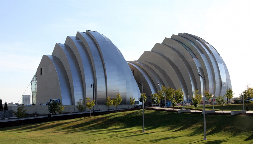 kauffman center for the performing arts by safdie architects