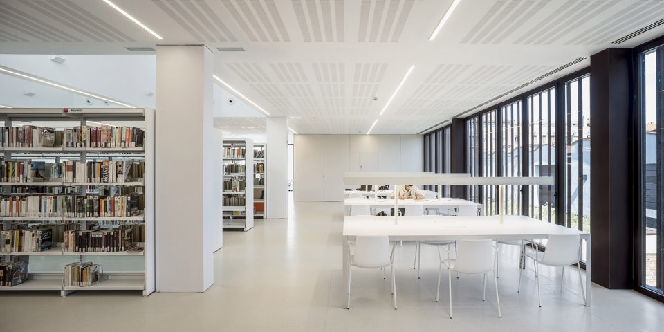 sant sadurni cultural center by taller 9s arquitectes
