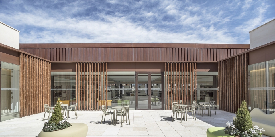 sant sadurni cultural center by taller 9s arquitectes