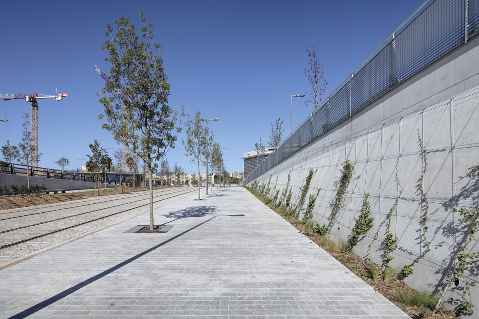 the central axis of the new multimodal hub in nice grand arenas by mateo arquitectura