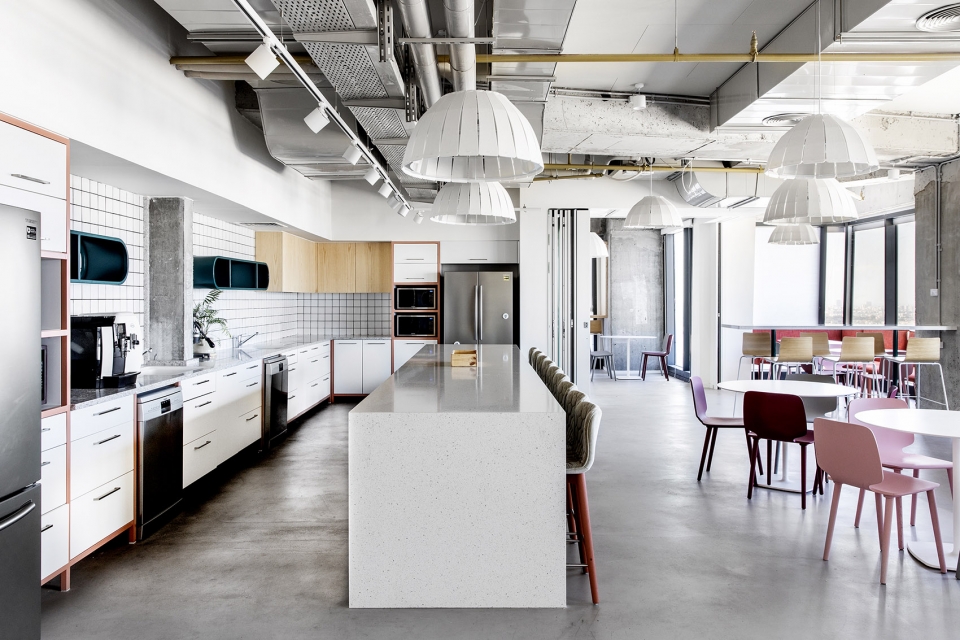 headquarter of nuvo by roy david architecture