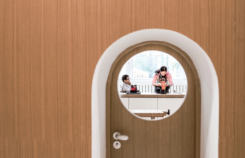 jinling kindergarten interior renovation design by he xiaotian