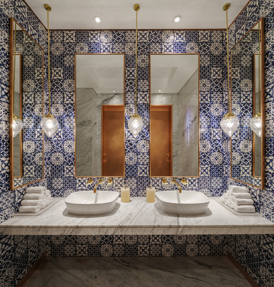 dai forni restaurant at the four seasons hotel by kokaistudios
