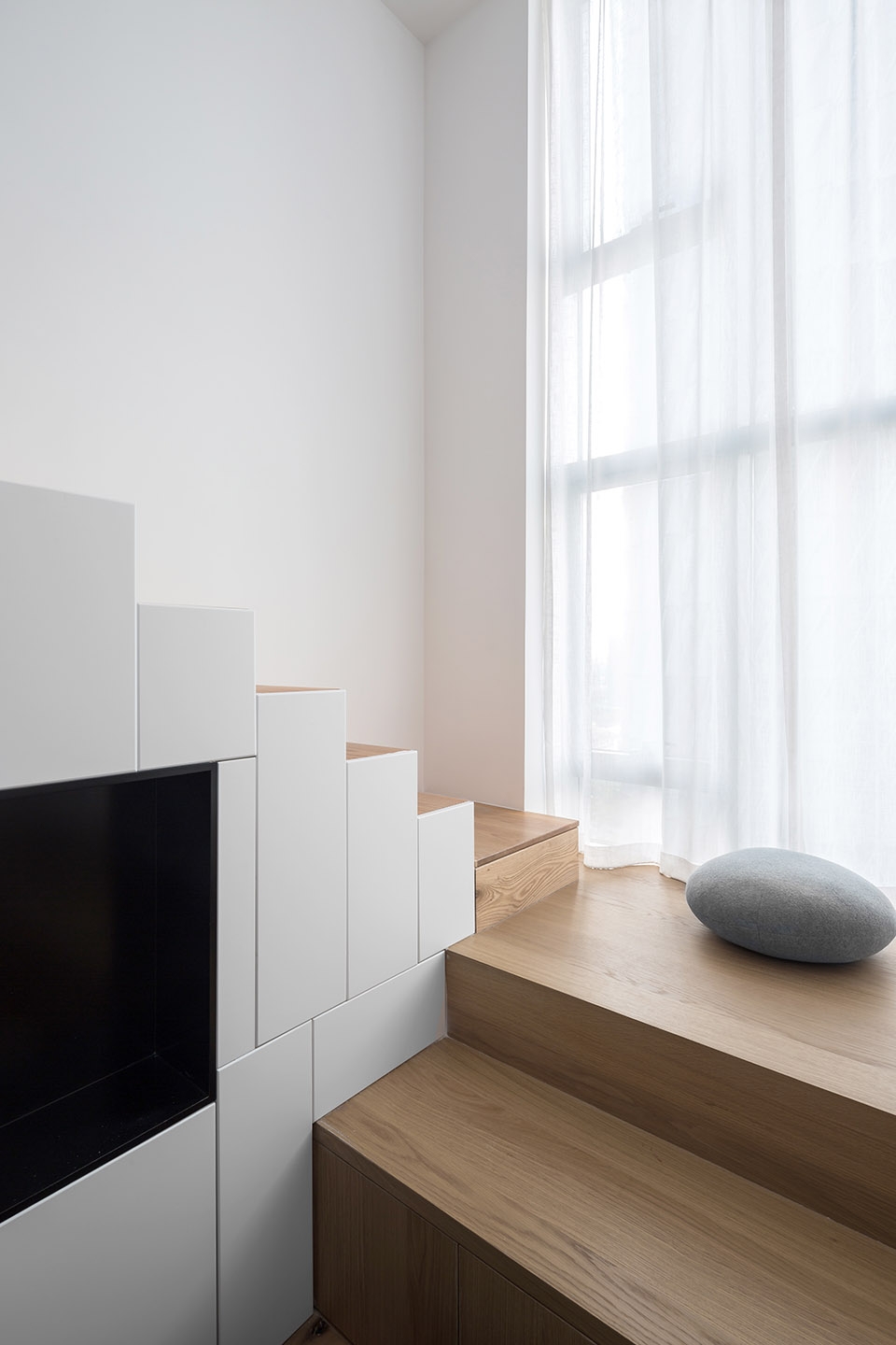 embracing loft space by uni x interior architects