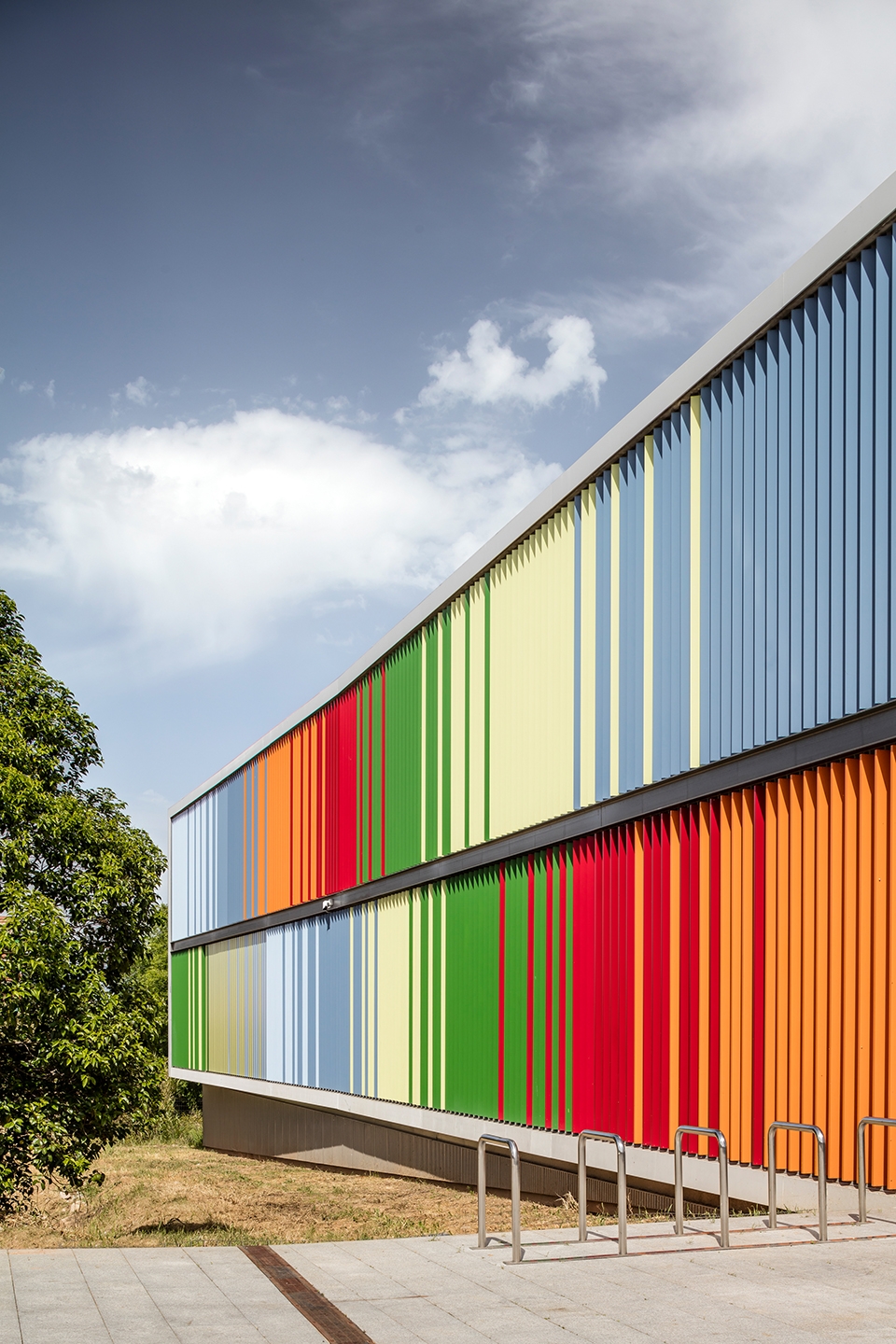 mollet del valles police station by taller 9s arquitectes