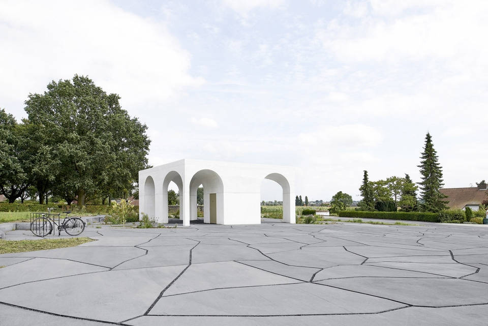 six vaults pavilion by gijs van vaerenbergh