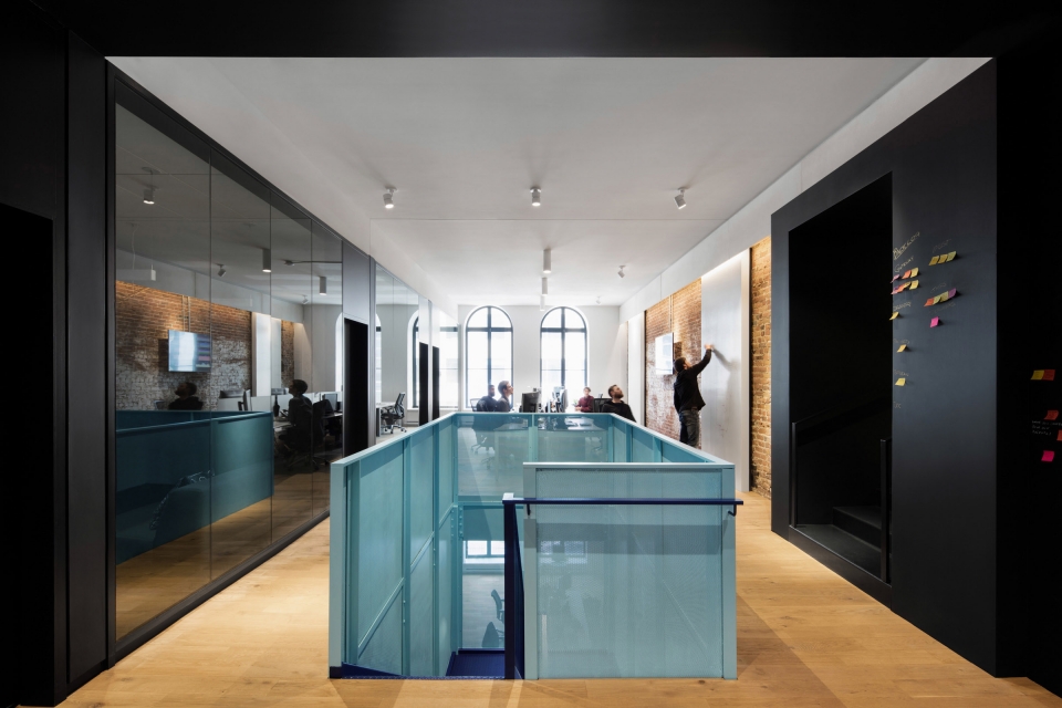 AdGear Headquarters by ACDF Architecture