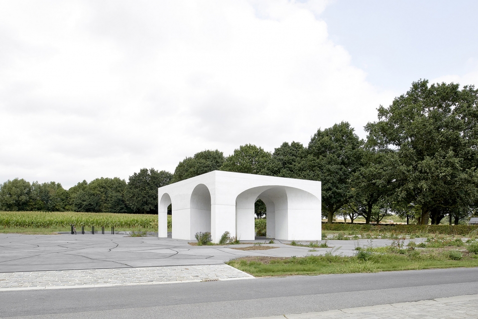 six vaults pavilion by gijs van vaerenbergh