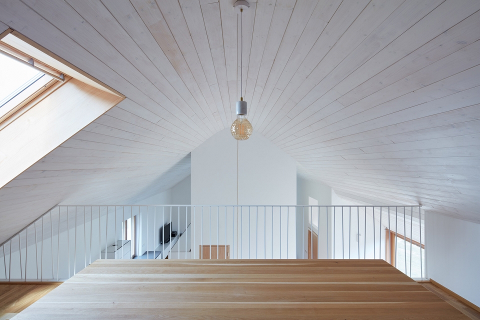south moravian village house by ora