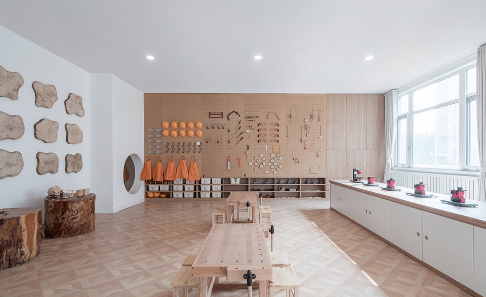 jinling kindergarten interior renovation design by he xiaotian