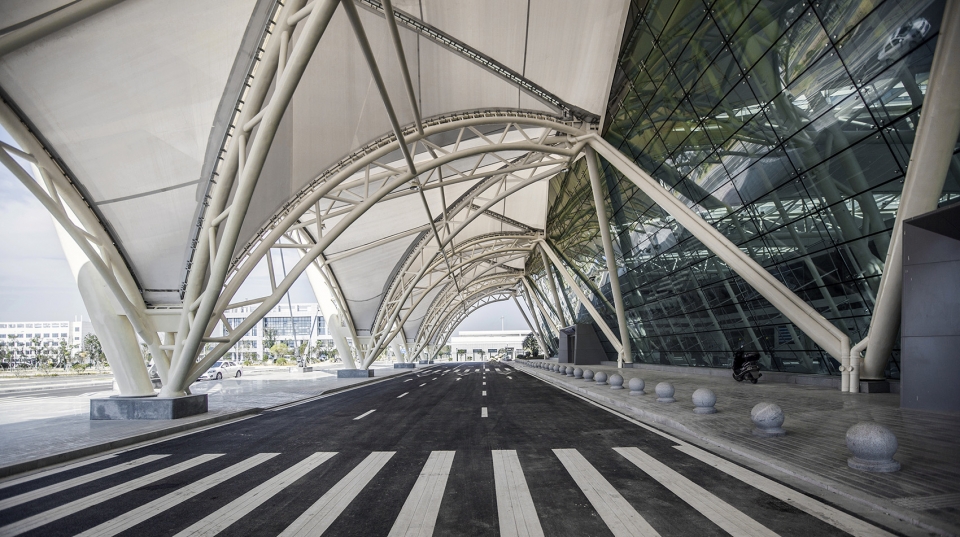 terminal building of yueyang sanhe airport china by tao zhi studio architectural design and research institute of scut