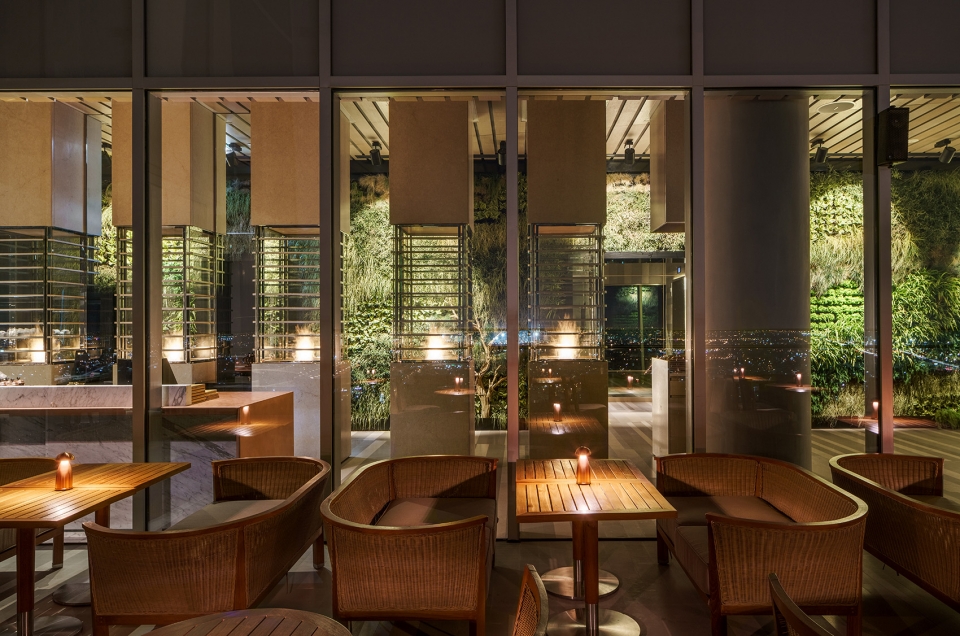 dai forni restaurant at the four seasons hotel by kokaistudios