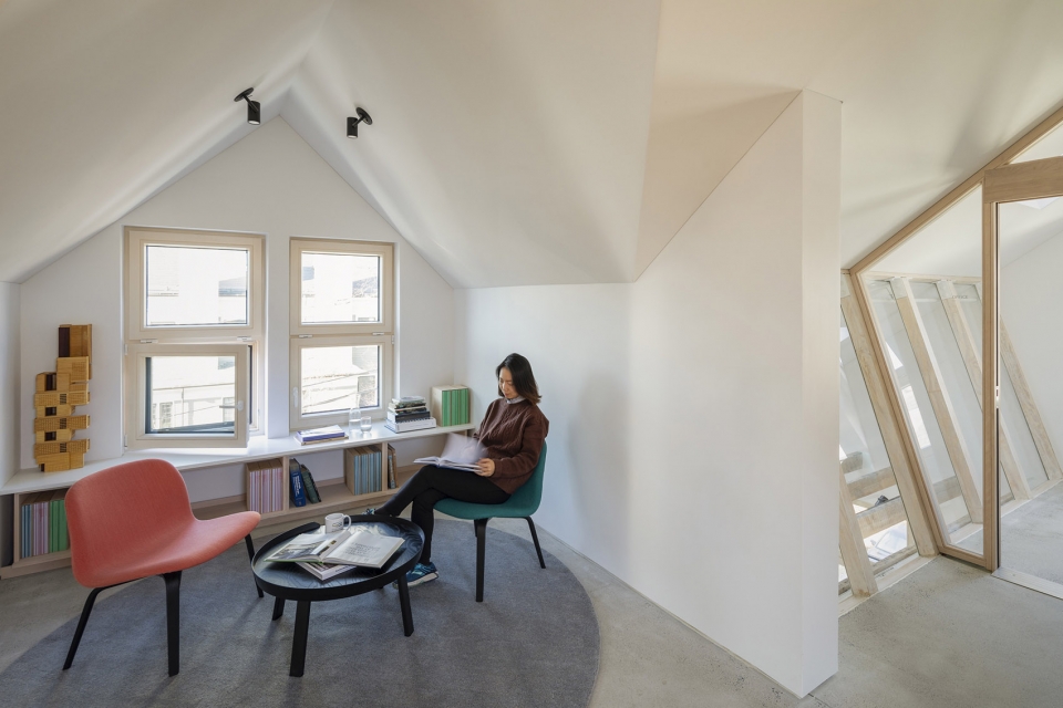 housezero lab and prototype by snohetta