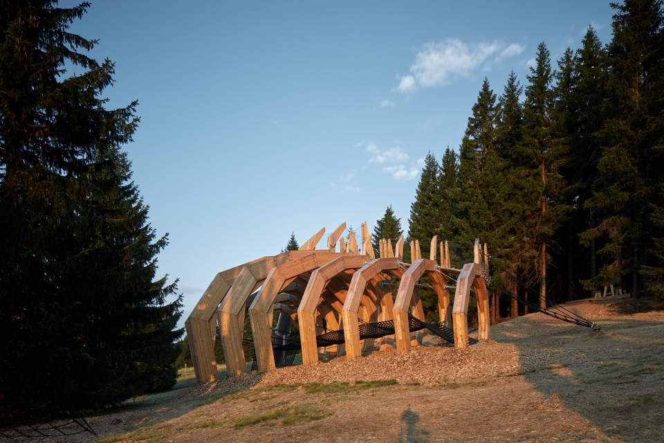 pecka playscape by molo architekti