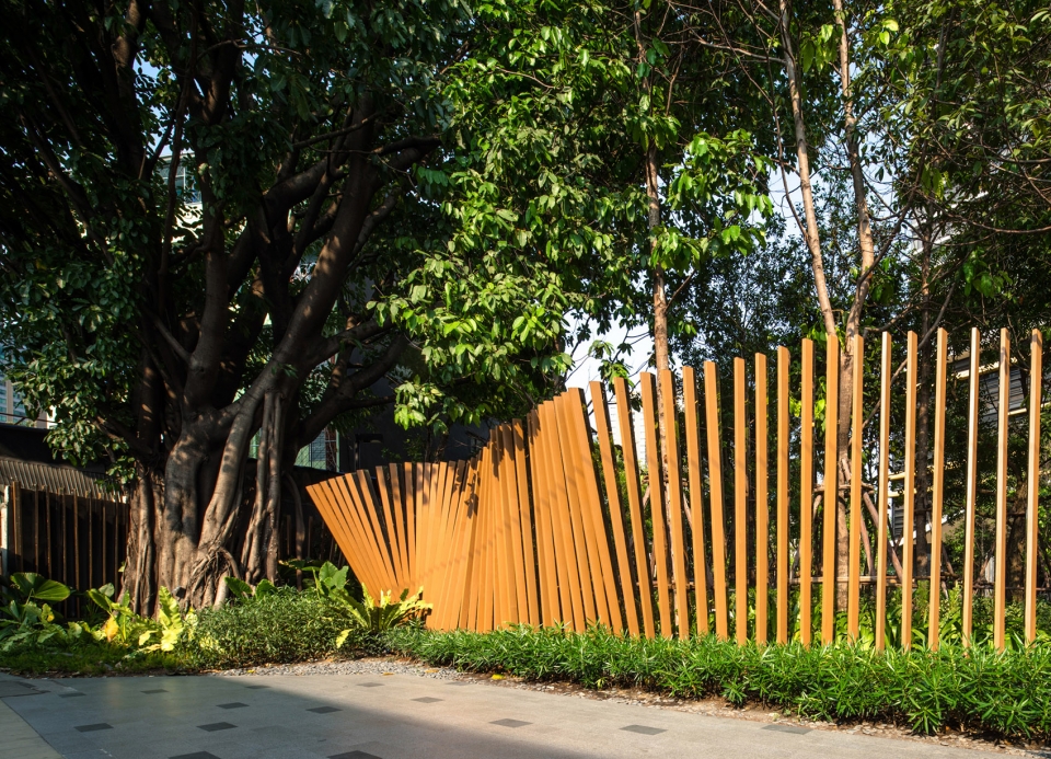 the line mochit by shma