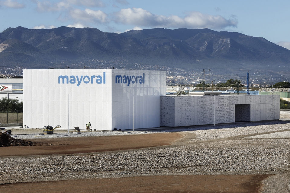 the restoration of the old intelhorce factory by system arquitectura