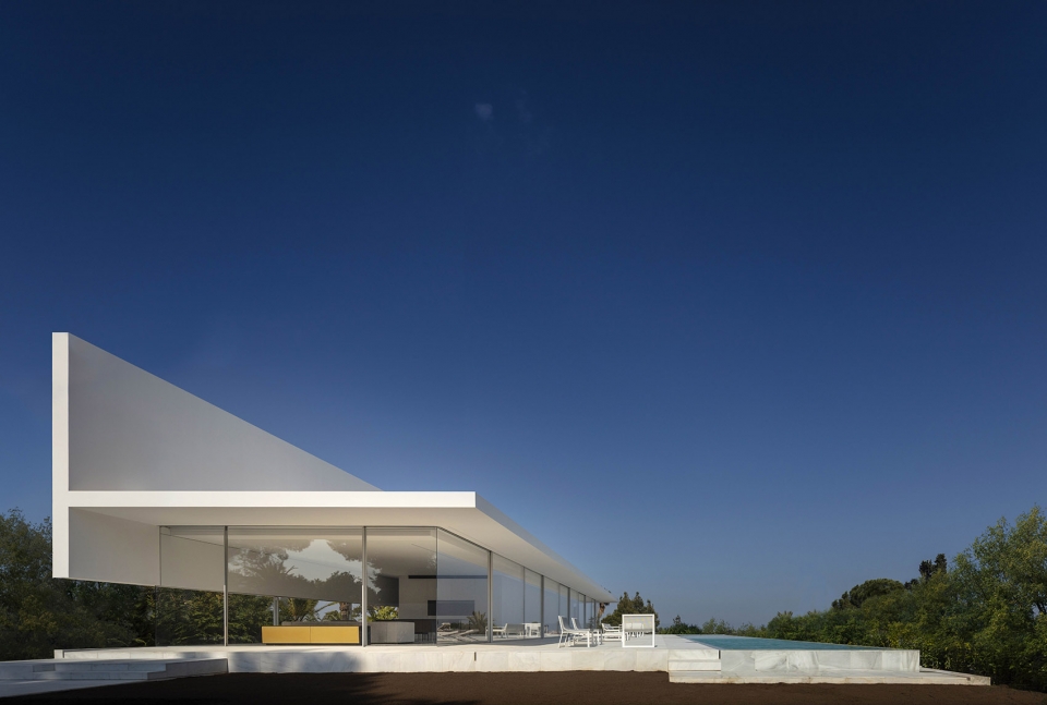 hofmann house by fran silvestre arquitectos