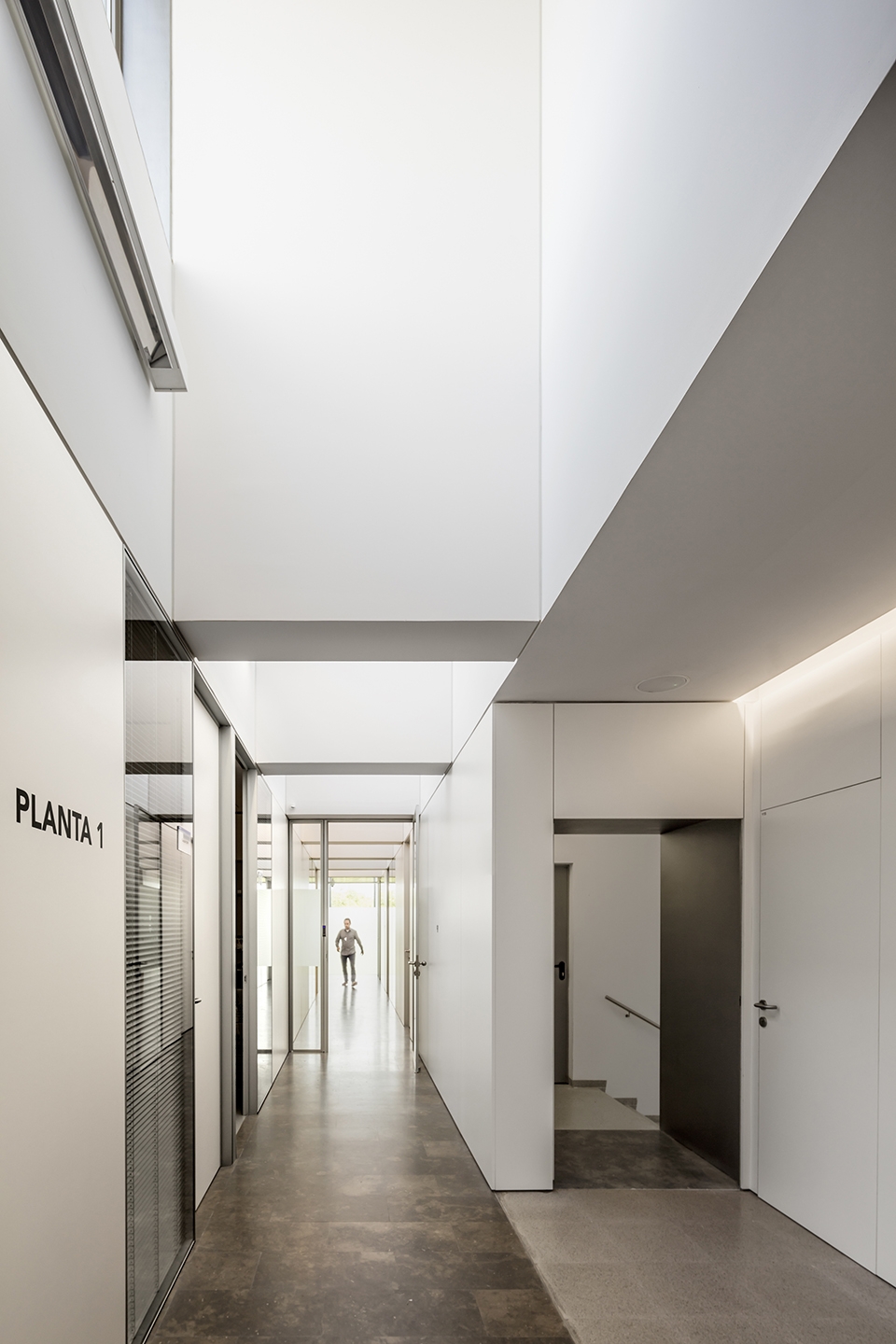 mollet del valles police station by taller 9s arquitectes