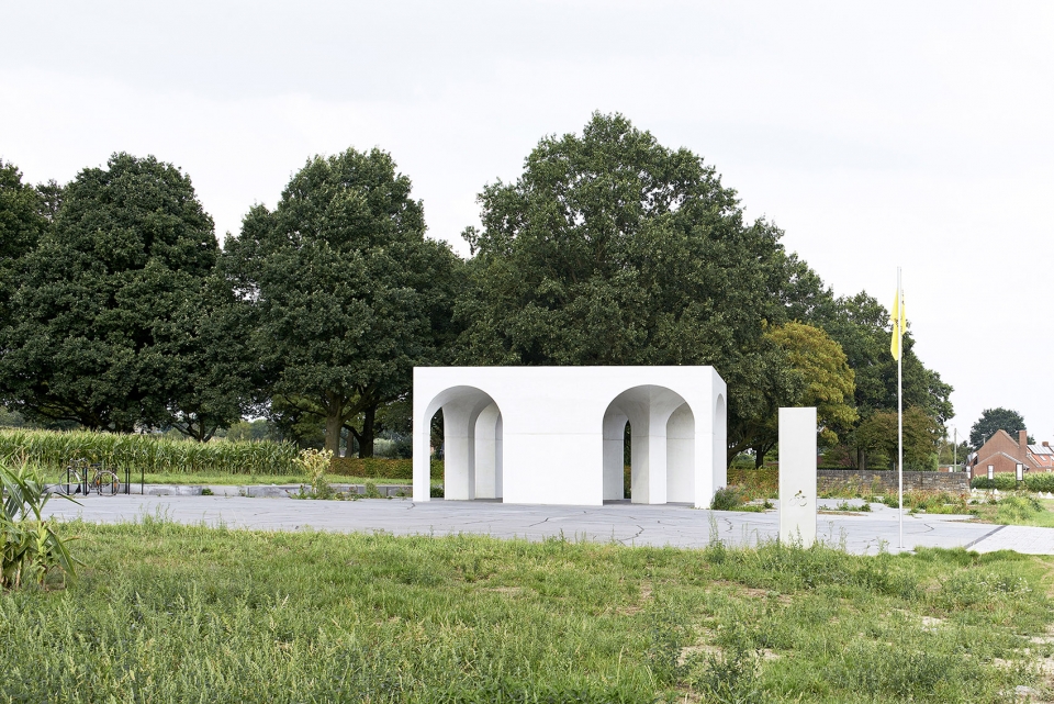 six vaults pavilion by gijs van vaerenbergh