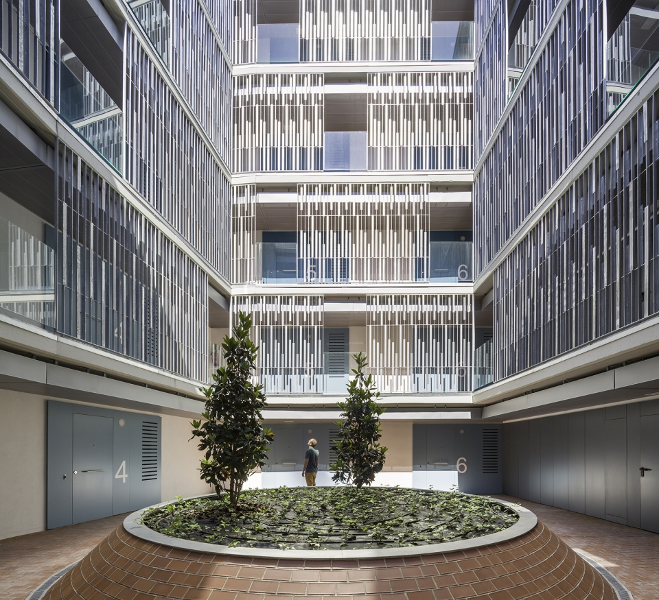social housing at can batllo by espinet ubach