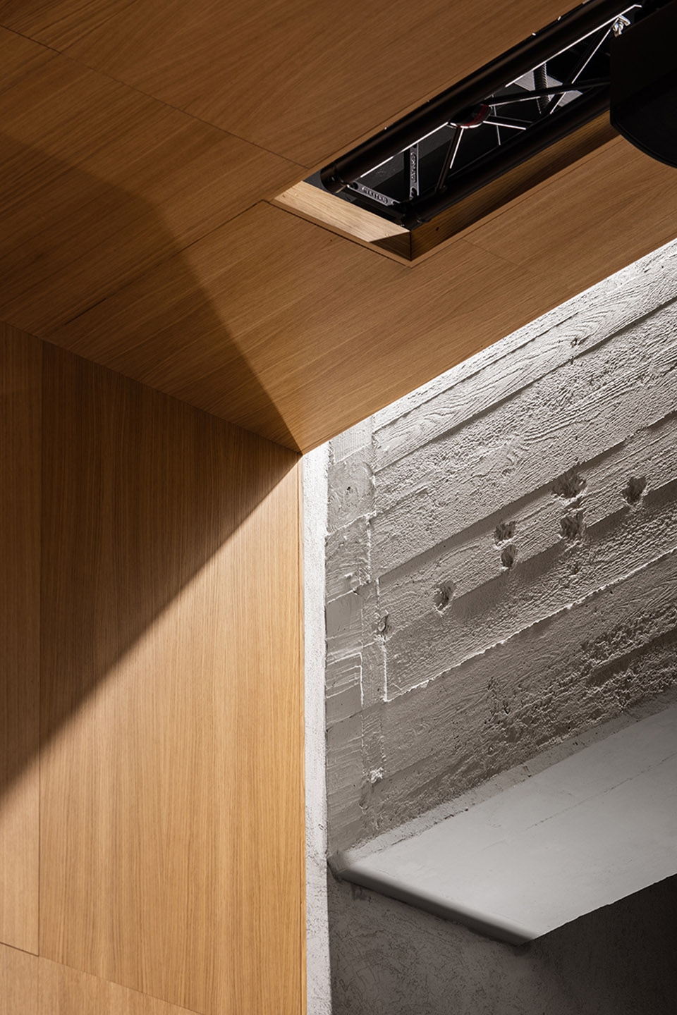 aula magna auditorium by studio gemma and alvisi kirimoto