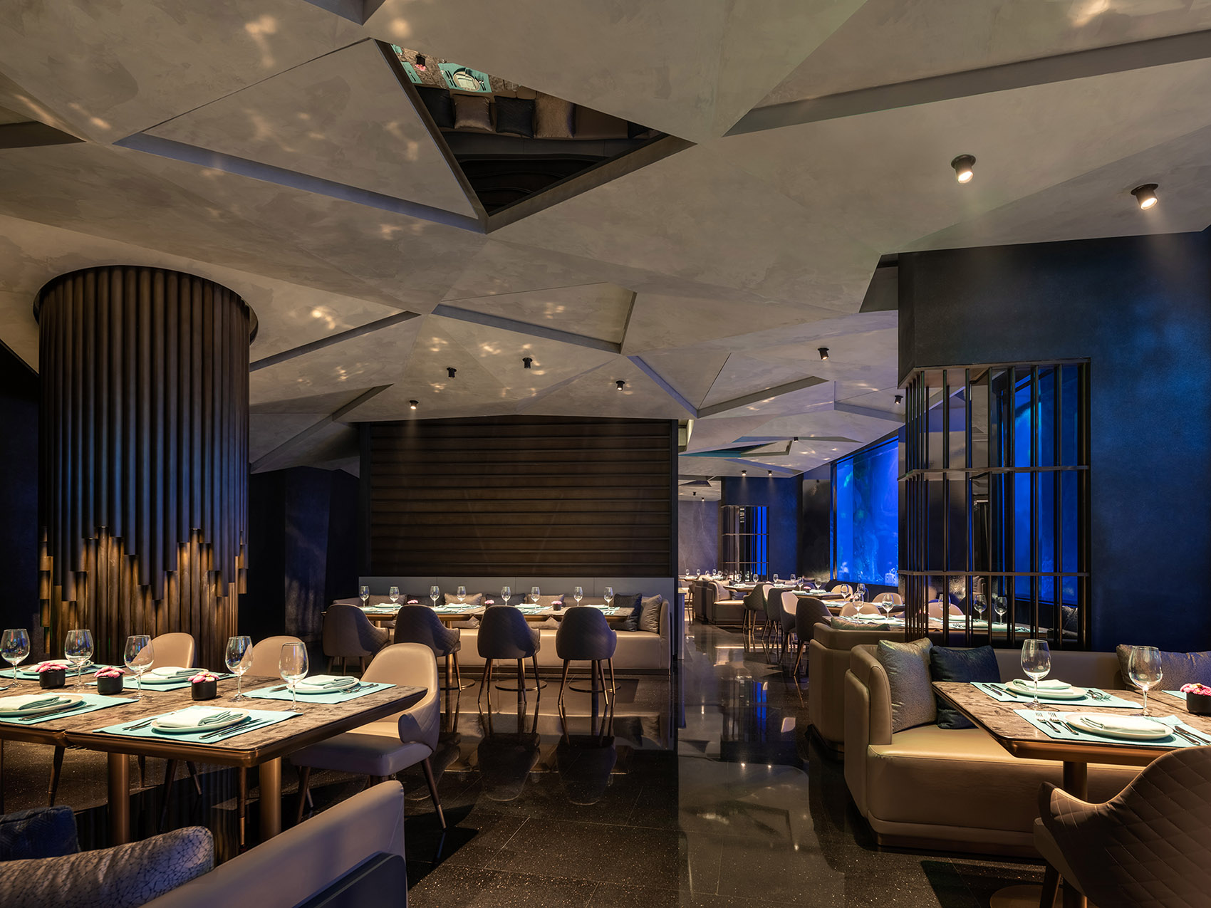 Interior Design of InterContinental Shanghai Wonderland Hotel by CCD ...