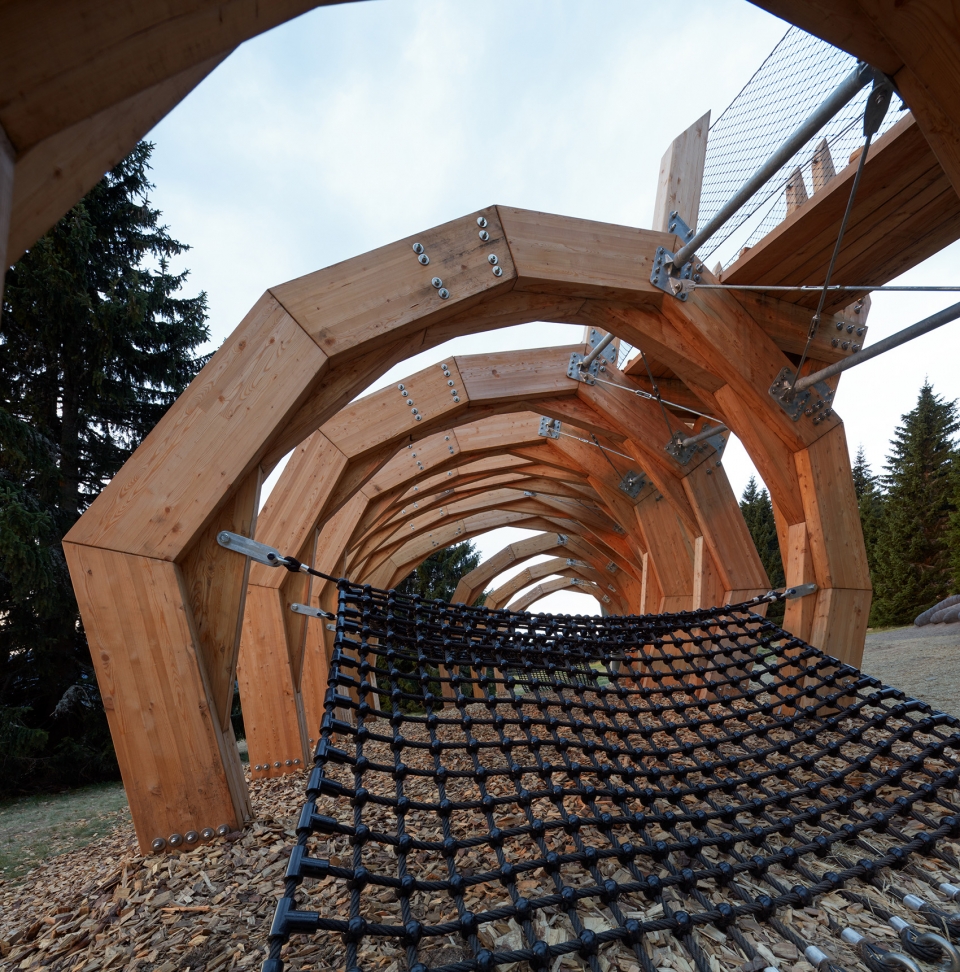 pecka playscape by molo architekti