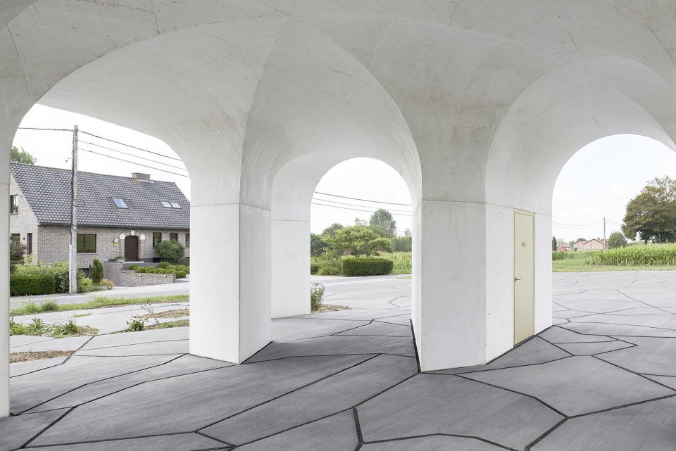 six vaults pavilion by gijs van vaerenbergh