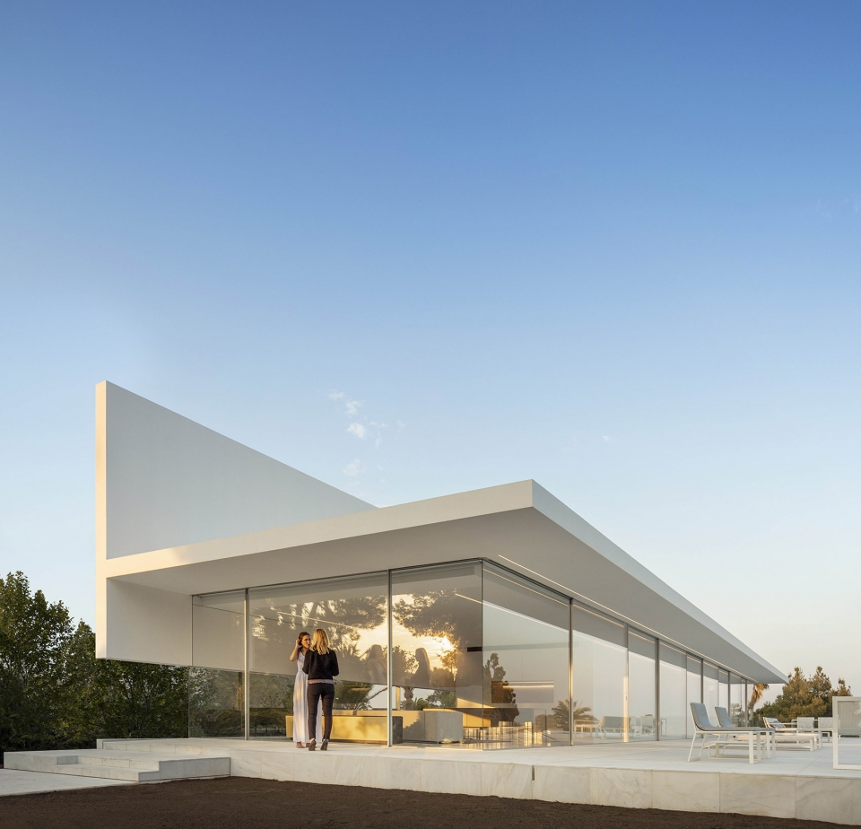 hofmann house by fran silvestre arquitectos