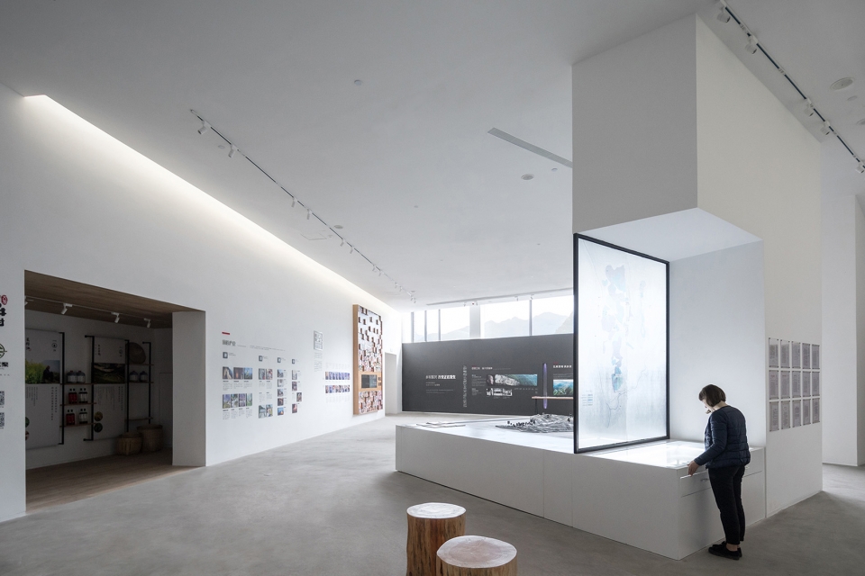 dafa canal tourist information center china by zjjz