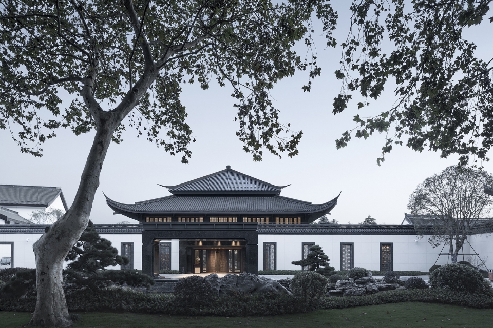 the new lobby in shaoxing hotel reconstruction and upgrading project china by architectural design and research institute of zhejiang uni...